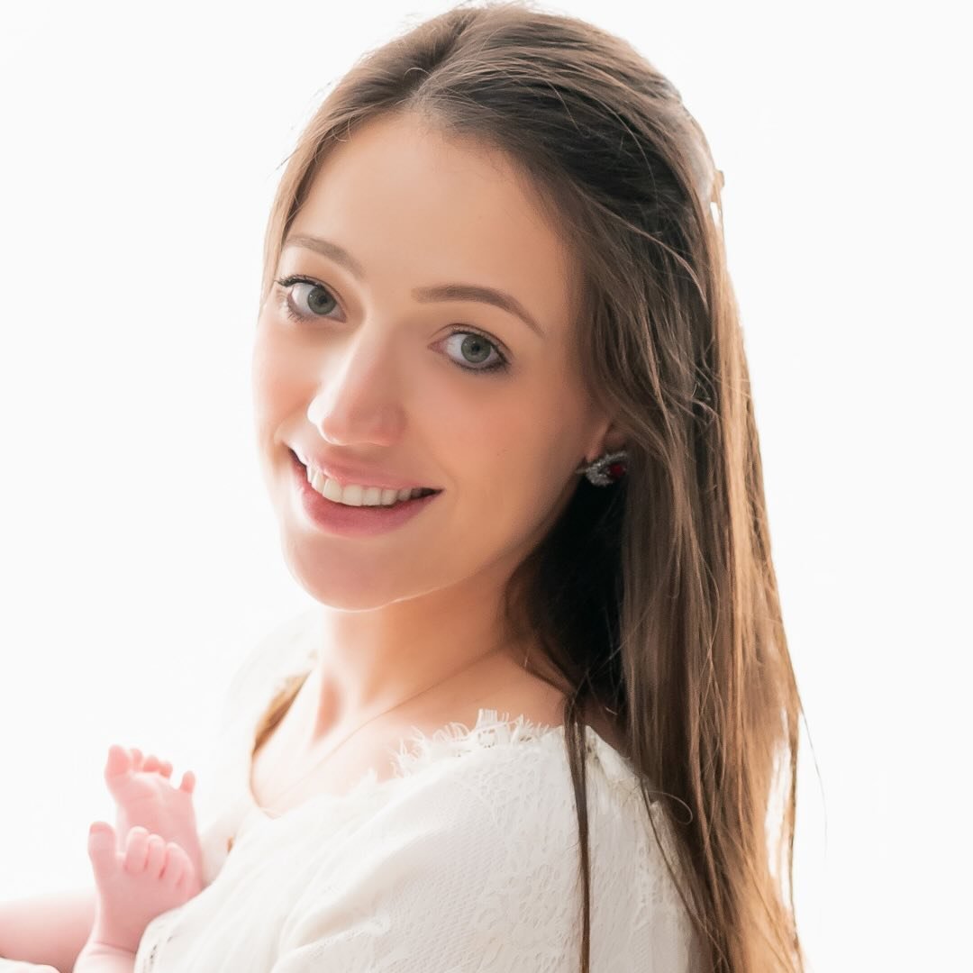 Dra. Bruna de C. Antunes